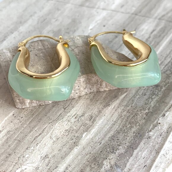 NEW~ Anthropologie Mint Green Resin Hoop Earrings - Picture 8 of 11